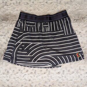 Nike Court Women's Dri-FIT Victory Flouncy Striped Club Tennis Skirt Sz S